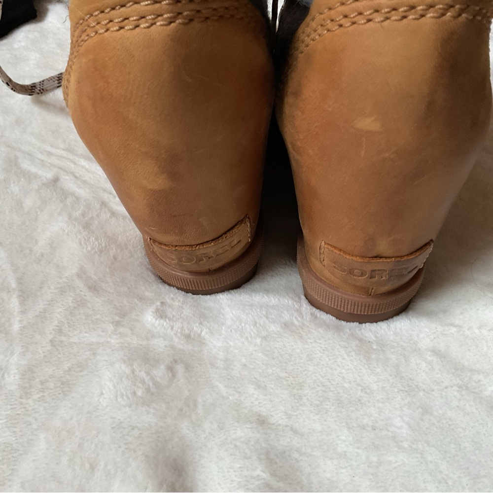 Sorel Lexie Wedge Boots in Camel Felt, 9, New - Picture 12 of 12